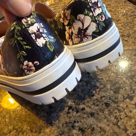 Halogen 9.5 Women's Halogen Teagen Sneakers Platform Floral Leather Shoes - Picture 8 of 9